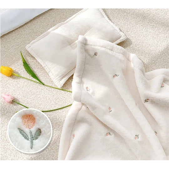 Couverture bébé à motifs ￼