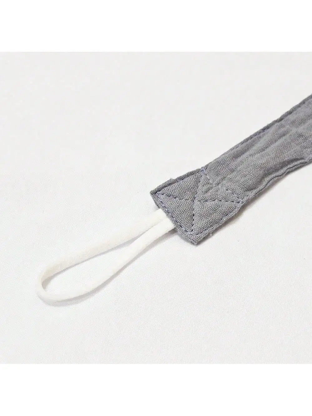 Sujetachupetes de madera y algodón Kalinatur™ – Seguridad y suavidad para el bebé