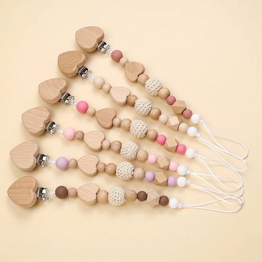 Attache-tétine cœur en silicone Kalinatur™ – Douceur & sécurité bébé