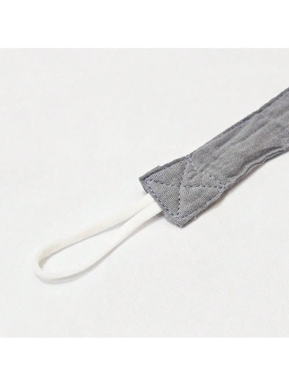 Attache-tétine en bois et coton– Sécurité & douceur bébé