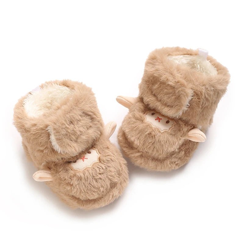 Pantoufles bébé effet mouton, texture peluche, oreilles 3D trop mignonnes et scratch pratique. Modèle chaud et adorable.