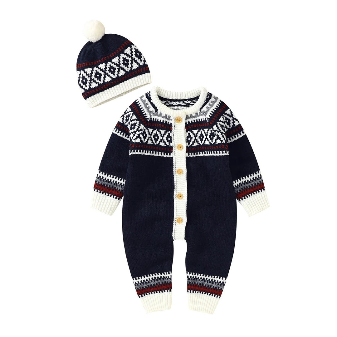 Combinaison d’hiver tricot bleu marine et blanche pour bebe avec boutons en bois et bonnet assorti a pompon, tenue chaude et elegante KaliNatur.

