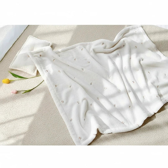 Couverture bébé à motifs ￼