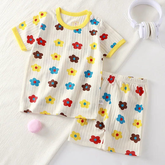 Ensemble été enfant avec t-shirt et short en coton à motifs fleurs colorées, vêtement léger et respirant pour enfants