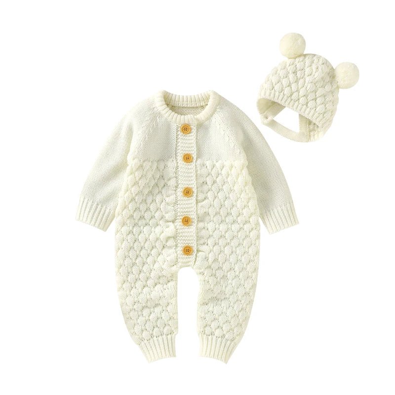 Ensemble tricot blanc pour bebe avec combinaison a boutons, bonnet a pompons et maille douce, tenue elegante et confortable KaliNatur.
