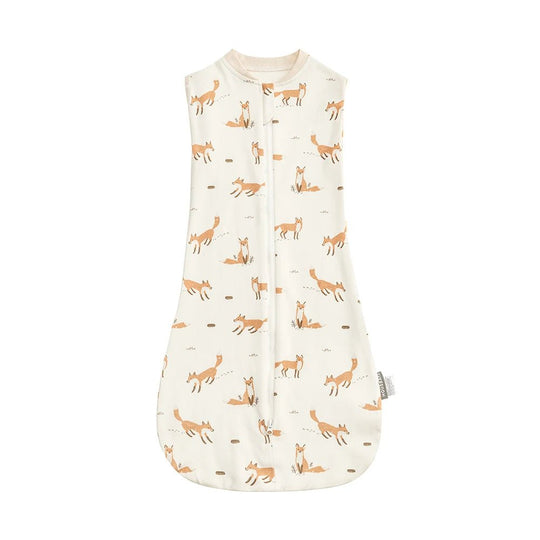 Gigoteuse d’été Kalinatur pour bébé, motif renard sur fond beige, sans manches, en coton doux et respirant.
