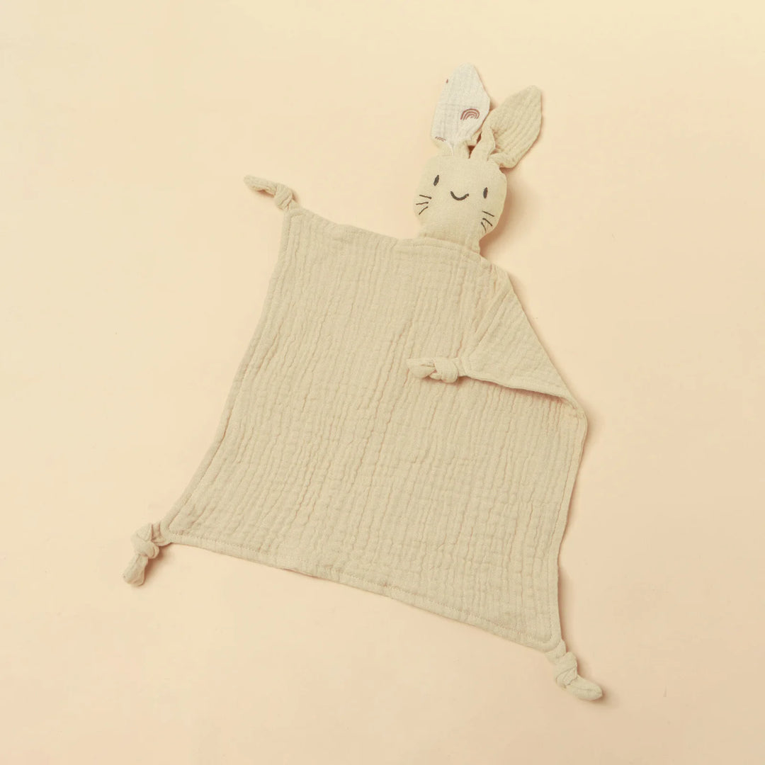 Doudou lapin beige en mousseline pour bébé avec oreille imprimée