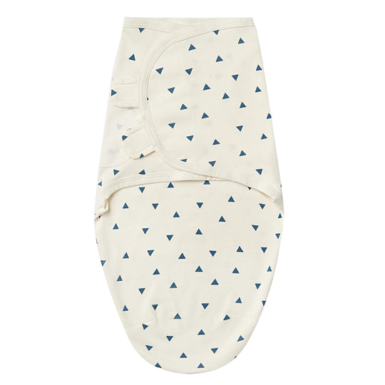 Gigoteuse écrue pour bébé avec petits triangles bleus, modèle Kalinatur.
