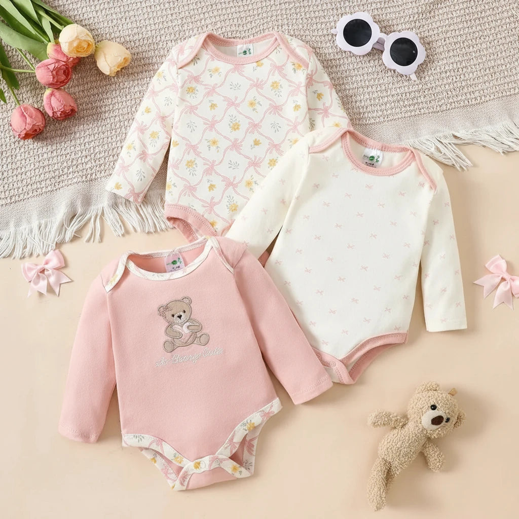 Lot de 3 bodies bébé fille roses à manches longues, motifs ourson, étoiles et fleurs, ensemble doux et confortable Kalinatur.