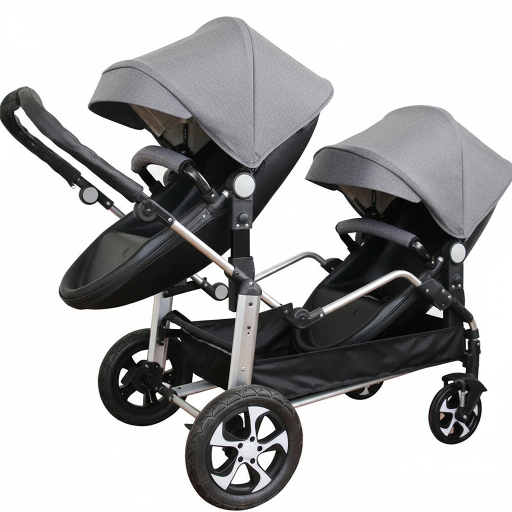 Poussette jumeaux grise Kalinatur, structure robuste et sièges confortables.