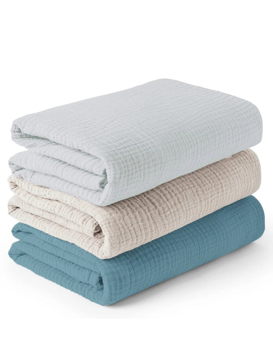 Lot de trois couvertures bébé en mousseline de coton aux couleurs vert d’eau, beige sable et bleu pétrole, douces et respirantes pour nouveau-né, Olive Lismaily