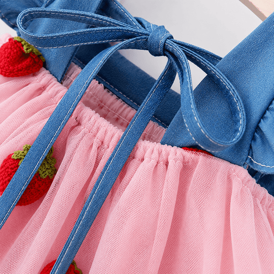 zomm sur rose fraise couleur rose et zoom sur noeud