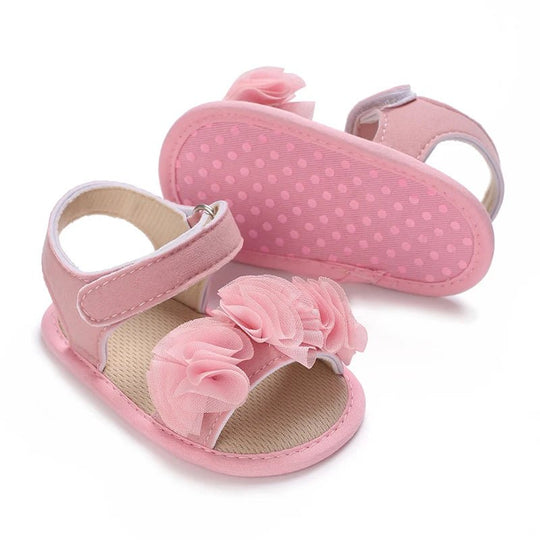 Sandales bébé fille roses avec fleurs en tissu et fermeture scratch, semelle souple antidérapante idéale pour les premiers pas en été
