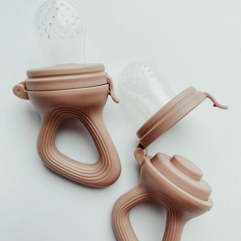 Tétines Mange-Fruits Bébé Silicone avec Couvercle – Tétine d’Alimentation kalinatur™