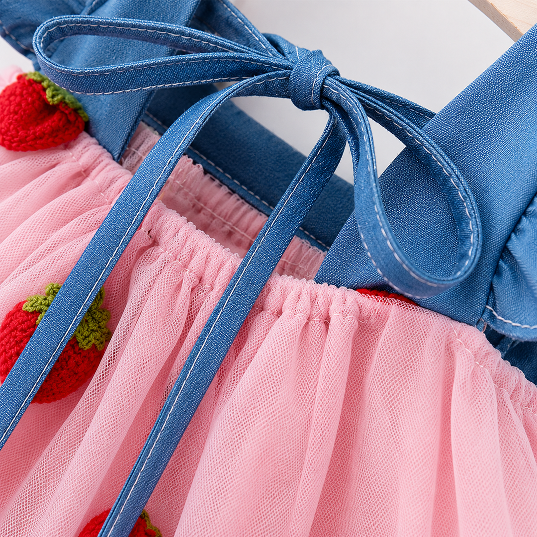 zomm sur rose fraise couleur rose et zoom sur noeud